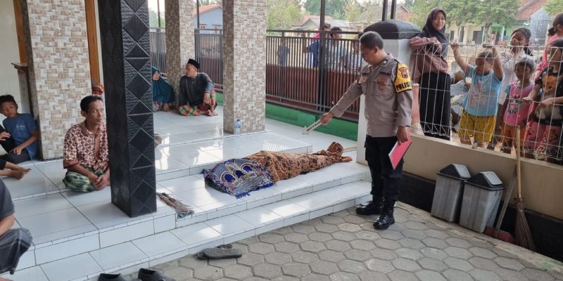 Diduga Kena Serangan Jantung, Tukang Sedot WC Meninggal di Masjid
