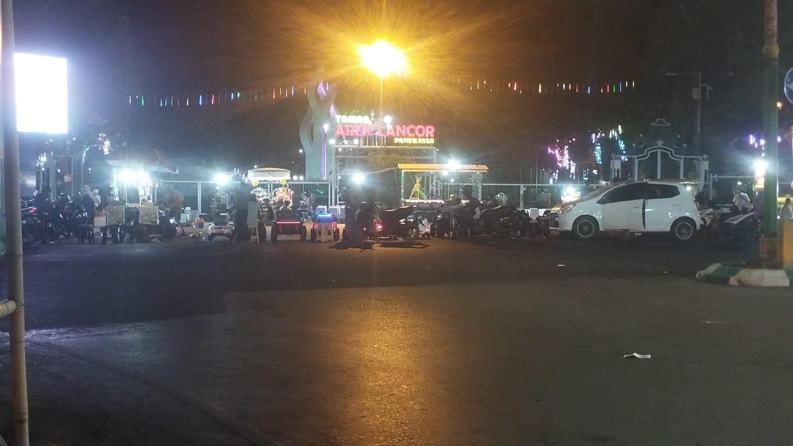 PKL di Arek Lancor Merajalela, Satpol PP Pamekasan Tuding Kewenangan Dinas Koperasi