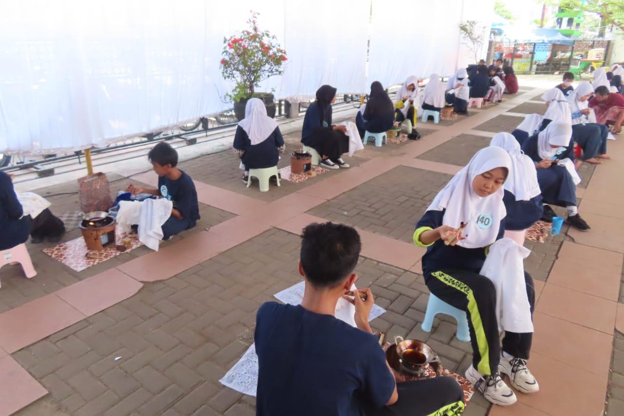 Museum Batik Kota Pekalongan Gelar Lomba Membatik Tingkat TK dan SMA