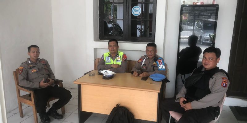 Ditlantas Polda Kalteng Siagakan Personelnya di Kantor KPU dan Bawaslu  Kalteng