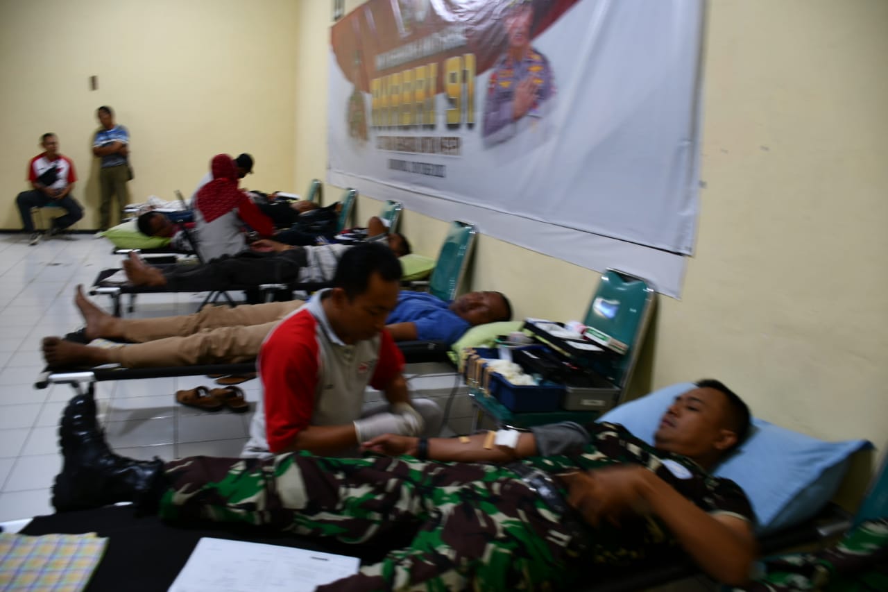 Dandim 0822 Bondowoso Ikuti Kegiatan Baksos Kes Pengabdian Alumni Akabri 91