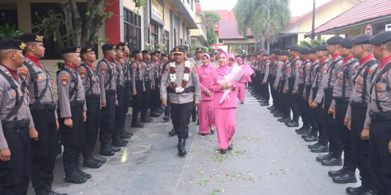 Kapolda Kalteng Hantarkan Irjen Pol Nanang Avianto Bertugas di Kaltim
