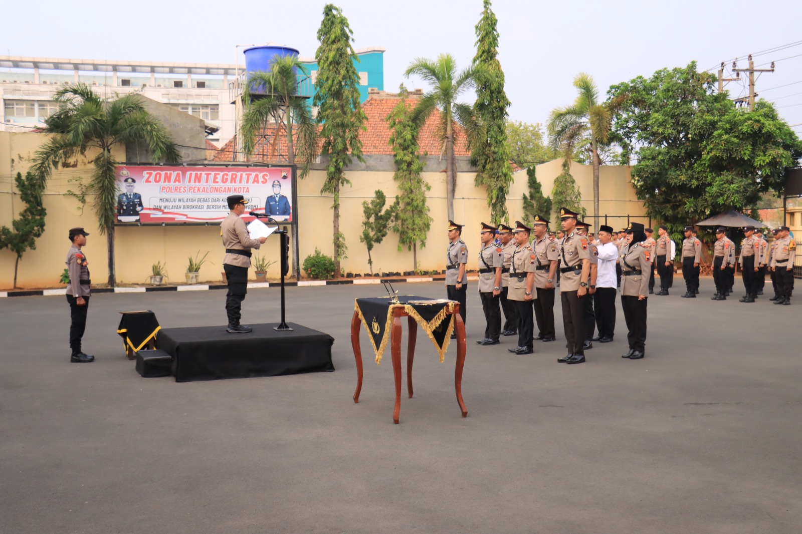 Pimpin Upacara Serah Terima Jabatan, Ini Pesan Kapolres Pekalongan Kota