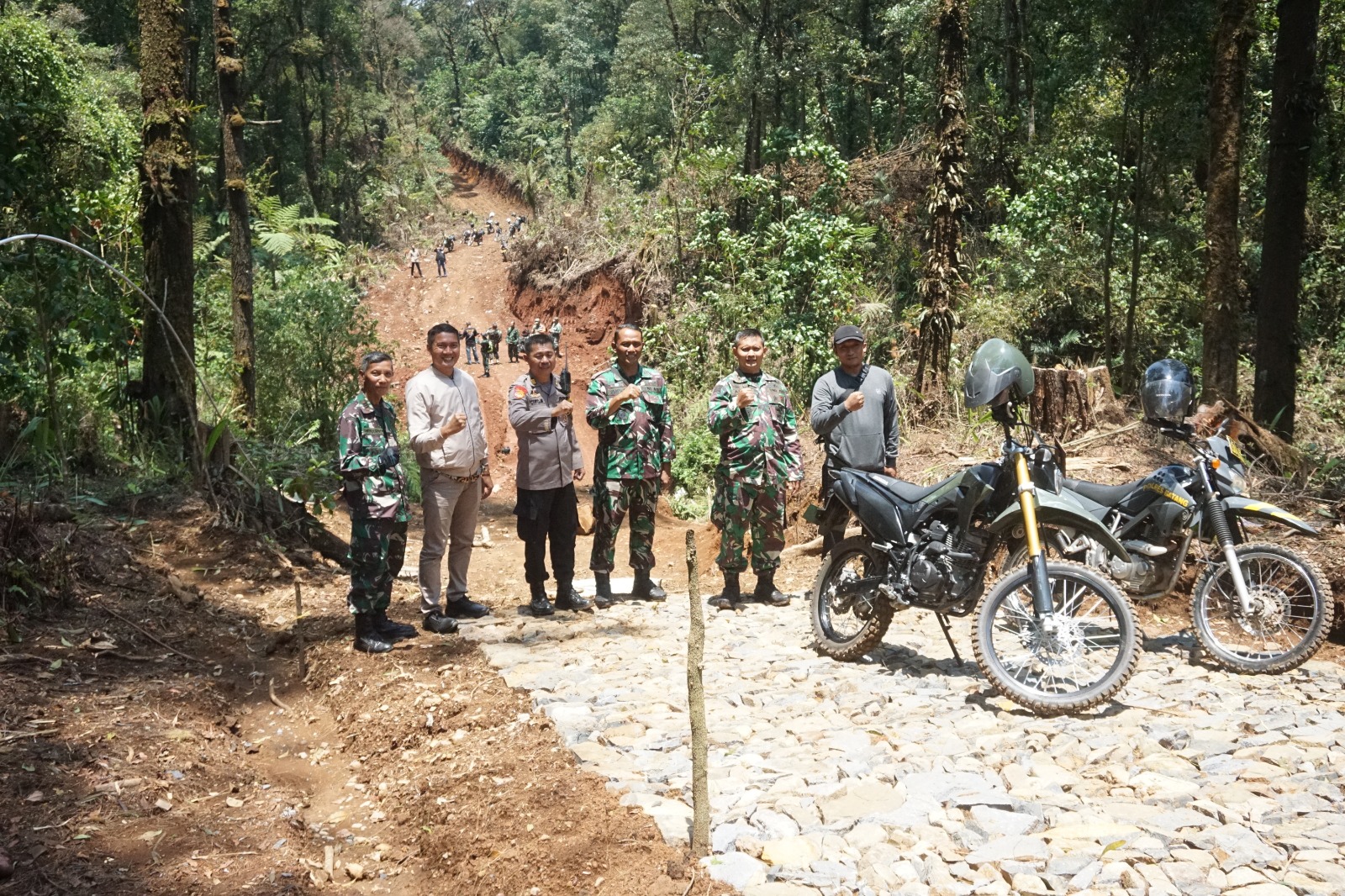 Komandan Kodim 0736/Batang Tinjau Langsung Lokasi Sasaran TMMD Reguler Ke 121