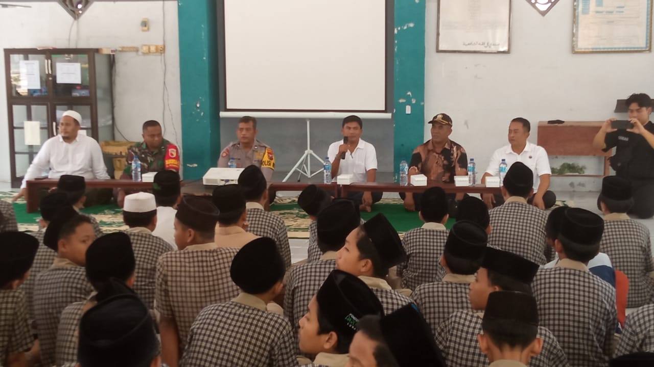 Polres Lumajang Sosialisasi Pencegahan Penyalahgunaan Narkoba di Ponpes