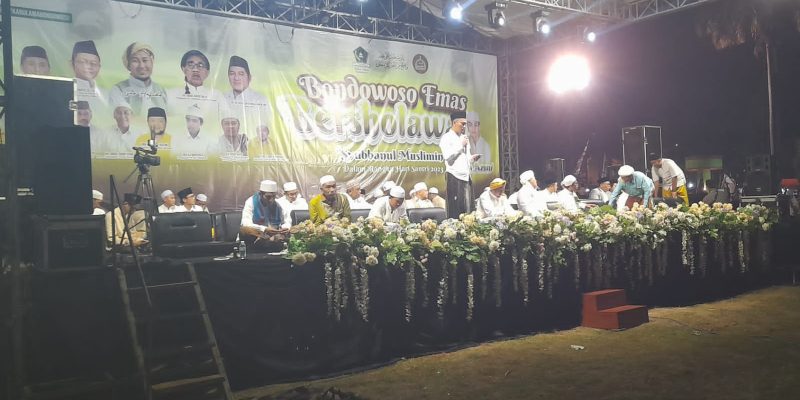 Bondowoso Emas Menumpahkan Puluhan Ribu Jamaah Di Alun-Alun Bumi Kironggo