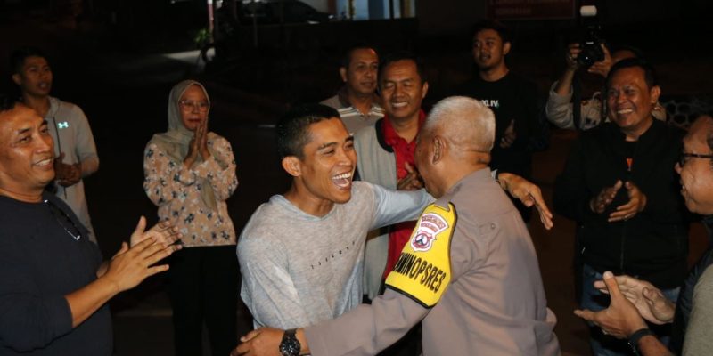 Ulang Tahun Komandan Yonif 514/SY Mendapat Kejutan Dari Polres dan Prajurit