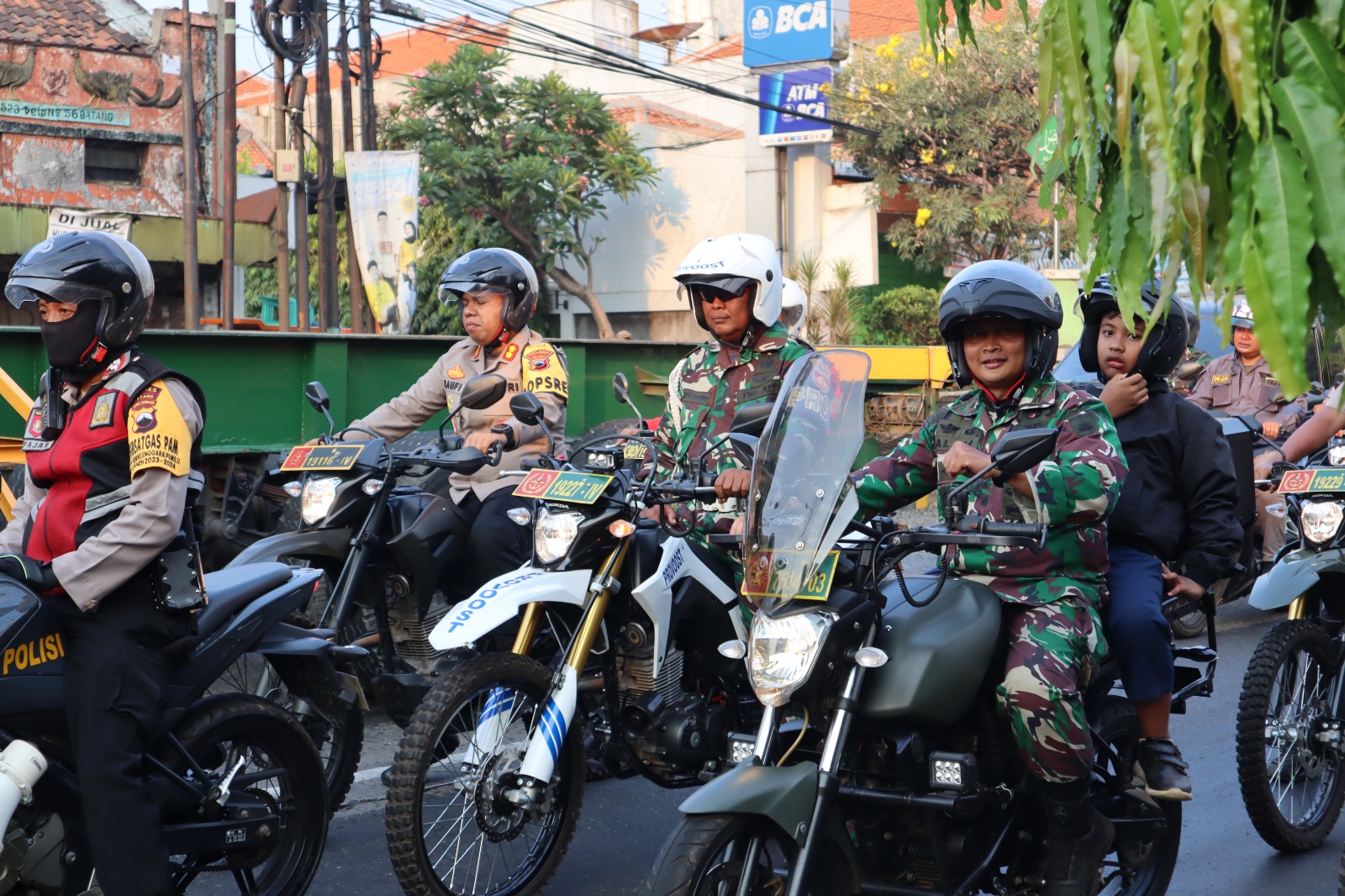 TNI – Polri Sinergi dalam Menjaga Keamanan Pemilu 2024