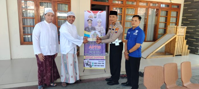 Layanan ARTIS (Antar Gratis) Sambangi Pondok Pesantren Al Haramain Duwe’ Pote Sampang