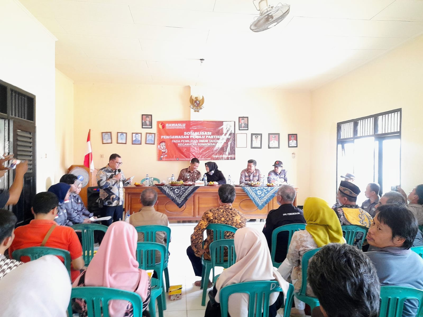 Bawaslu Kecamatan Pondok Salam Lakukan Sosialisasi Pengawasan Pemilu Partisipatif