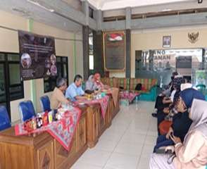 Pendampingan UKM Naik Kelas Melalui Pengolahan Hasil Bunga Menjadi Produk Pangan Sehat dan Herbal