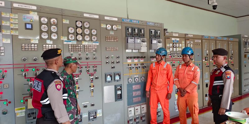 Dukung Pengamanan KTT AIS Forum 2023 di Bali, Polres Situbondo Gelar Patroli Obvit Gardu Induk PLN