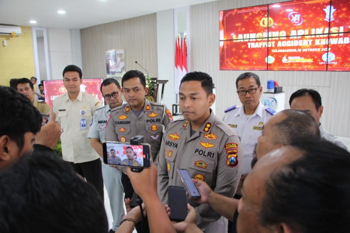 Polres Tulungagung Permudah Masyarakat Melaporkan Kejadian Lakalantas dengan Aplikasi T.A.K