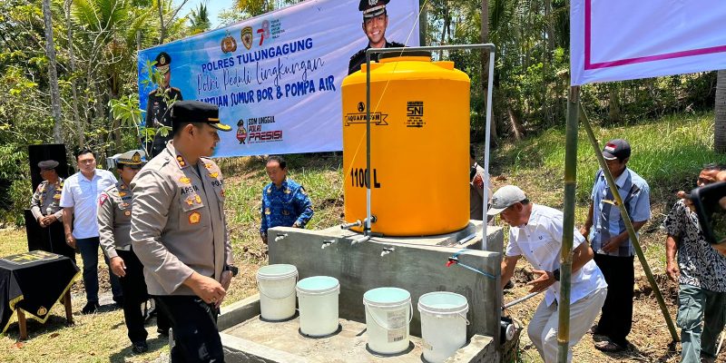 Polres Tulungagung Serahkan Bantuan Sumur Bor Untuk Warga Pucanglaban