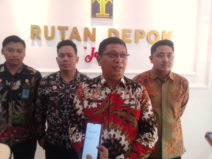 Petugas Lepas Geleng Kepala Diseruduk Oknum Wartawan