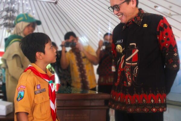 Ribuan Siswa Terima Insentif KPOB, Pj Bupati Bojonegoro: Jadi Motivasi Berprestasi Bidang Olahraga