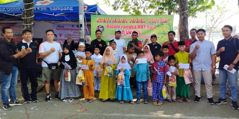 Sambut HUT Ke-2 AWAS Gelar Bakti Sosial Di Alun Alun Sampang