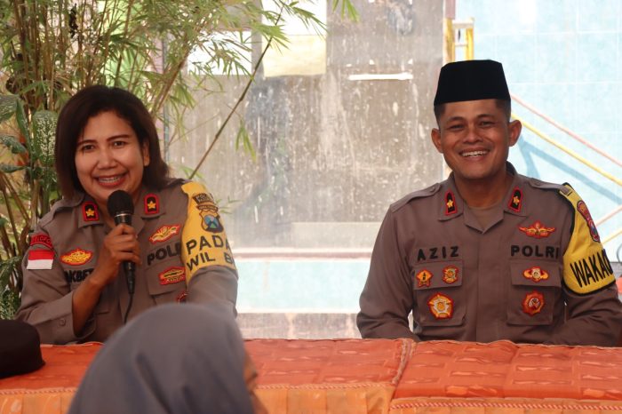 Bakti Polri Untuk Masyarakat, Polres Pasuruan Gelar Jum’at Curhat Dan Bansos Lansia
