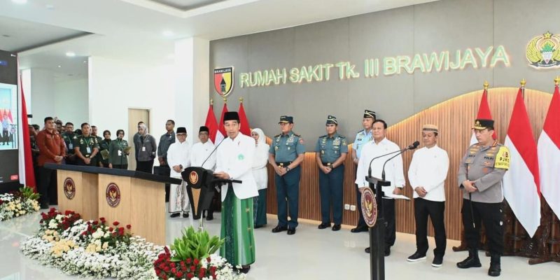 Panglima TNI Mendampingi Presiden RI Joko Widodo Resmikan RSAD Tingkat III dan RSAL TK. II di Surabaya