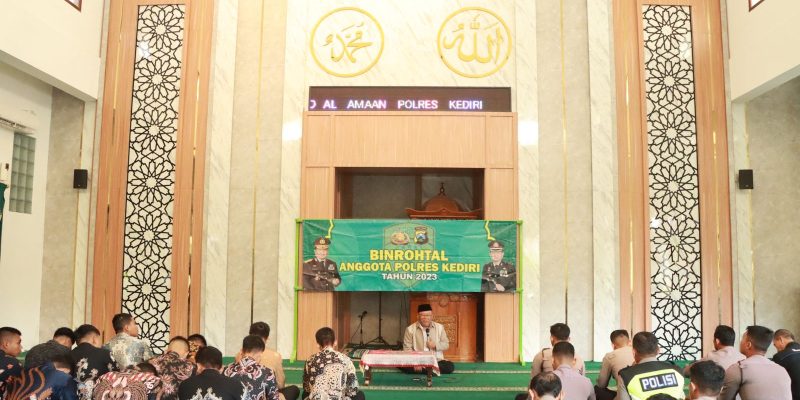 Polres Kediri Perkuat Karakter Humanis dan Spiritualitas Anggota Lewat Binrohtal