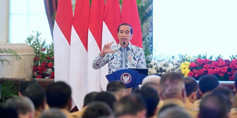 Hari ini di Istana Negara,Presiden Joko Widodo bertemu dan menyampaikan arahan kepada para penjabat kepala daerah se-Indonesia.
