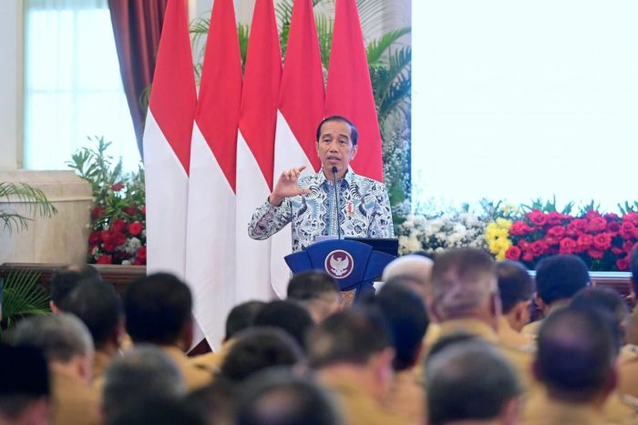 Hari ini di Istana Negara,Presiden Joko Widodo bertemu dan menyampaikan arahan kepada para penjabat kepala daerah se-Indonesia.