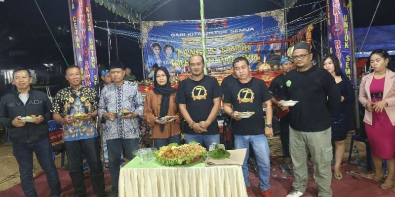 Peringati HUT Ke-7, Media Online dan Cetak Kaki-kaki Rakyat Gelar Syukuran dan Hiburan di Lapangan Kecamatan Rengel Tuban