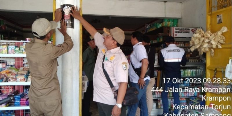 Satpol PP Sampang Bersama Petugas Bea Cukai Gelar Operasi Brantas Rokok Ilegal