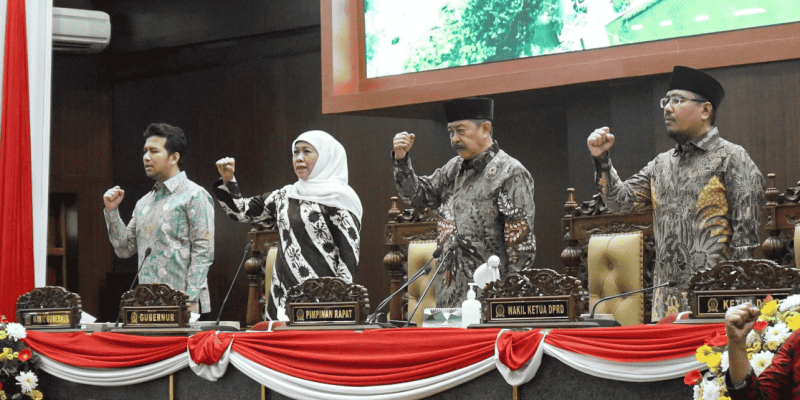Gubernur Khofifah Sampaikan Nota Keuangan R-APBD JATIM 2024 Sebesar RP31,061 Triliun