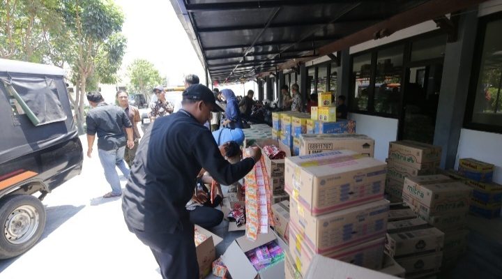 Pemkot Surabaya Salurkan DBHCT Untuk Program Padat Karya Toko Kelontong