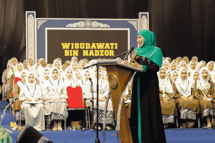 Gubernur Khofifah Hadiri Haflah Dan Wisuda Khotmil Qur’an PPTQ Al Falah Ploso Kediri