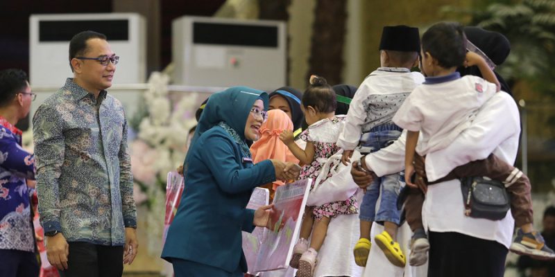 Ribuan Orang Tua Di Surabaya Lulus SOTH, Cegah Stunting Lewat Perbaikan Pola Asuh