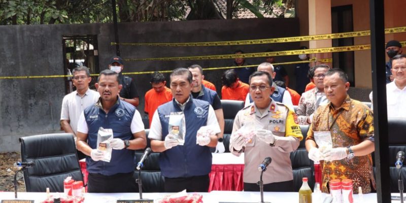 Bareskrim Polri Ungkap Peredaran Narkoba Modus Kripik Pisang Bantul
