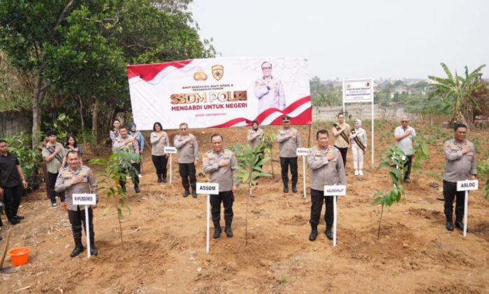 SSDM Polri Gelar Bakti Sosial, Bakti Kesehatan Dan Tanam Pohon Di Bogor