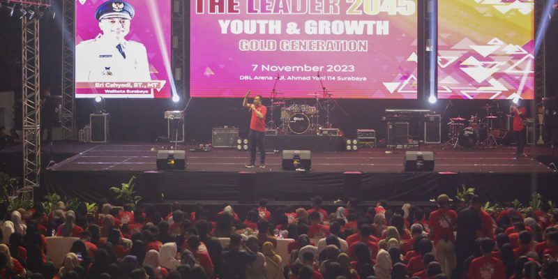 Di Acara The Leader 2045, Wali Kota Eri Cahyadi: Jangan Tidur, Bangun Dan Bangkitlah Pemuda Surabaya!