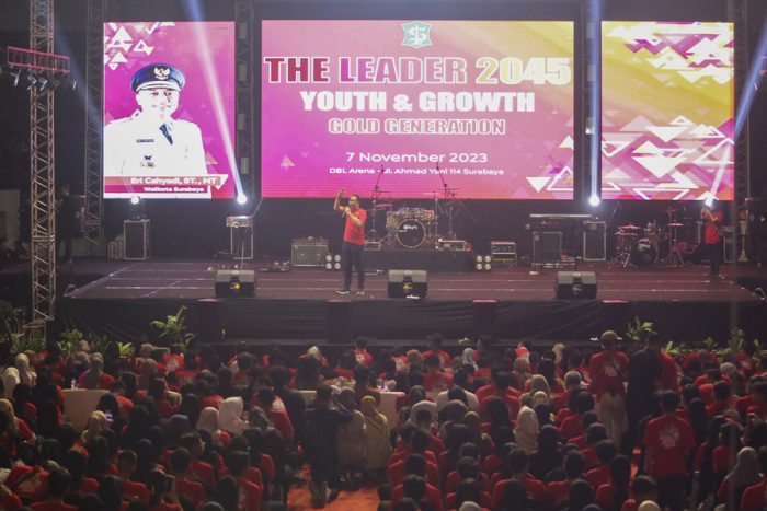Di Acara The Leader 2045, Wali Kota Eri Cahyadi: Jangan Tidur, Bangun Dan Bangkitlah Pemuda Surabaya!