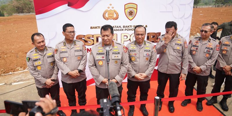 SSDM Polri Gelar Bakti Sosial, Bakti Kesehatan dan Tanam Pohon