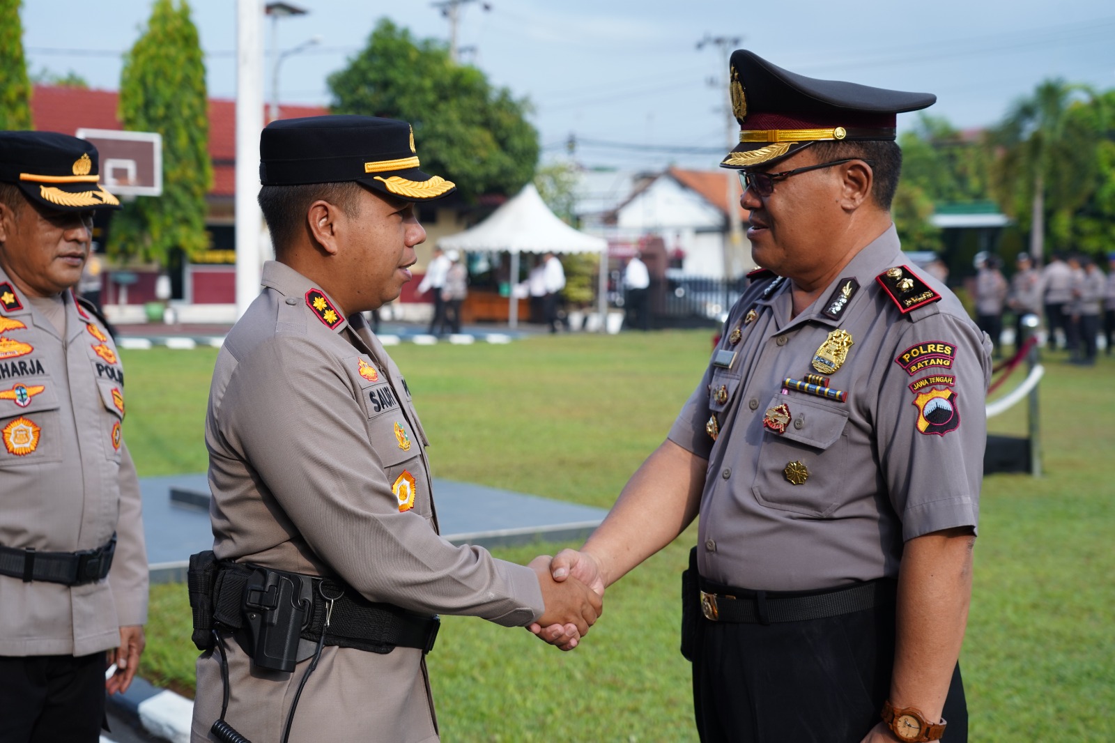 Kapolres Batang Pimpin Upacara Kenaikan Pangkat Pengabdian Anggota Polri