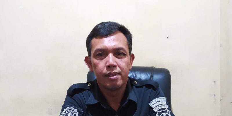 Tanggapan Kasi Humas Polres Pelabuhan Tanjung Perak Terkait Anggota yang Menggunakan Kaos Tribrata Di Kafe
