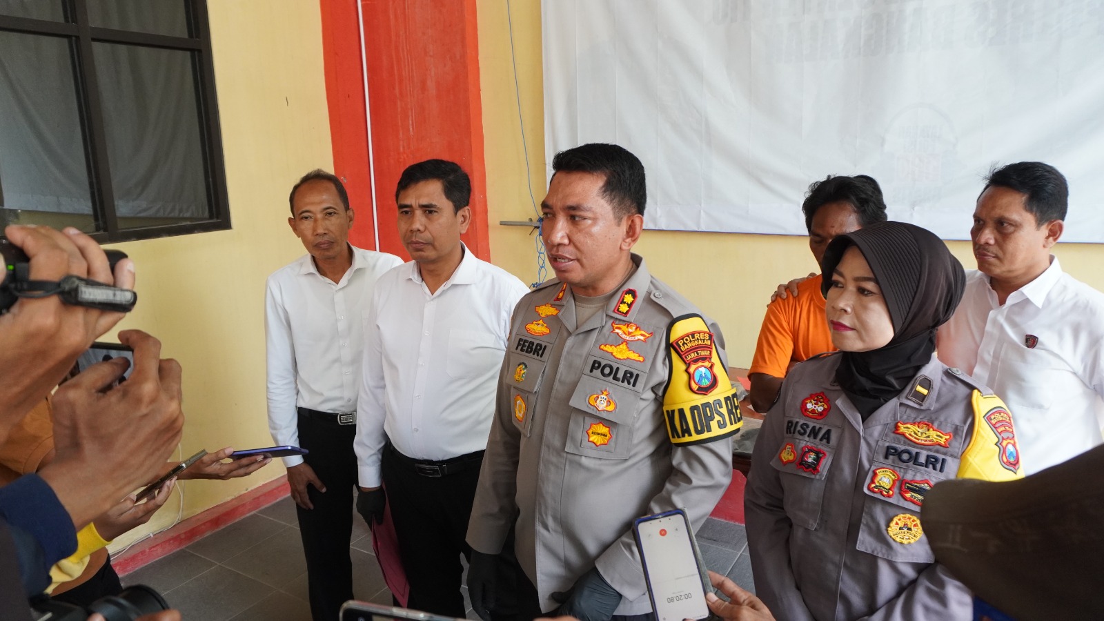 Satreskrim Polres Bangkalan Ungkap Pelaku Yang Viral Atas Pembacokan di Jalan Raya Desa Dumajah,1 Masih DPO