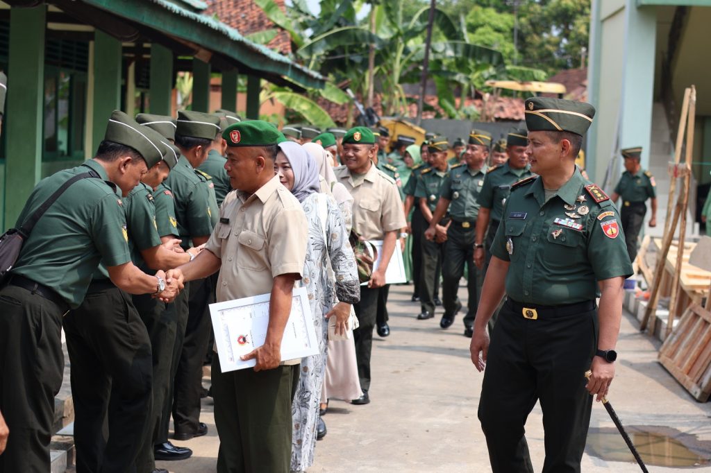 Dandim Batang Pimpin Upacara Purna Tugas, Dan Serah Terima Jabatan Danramil