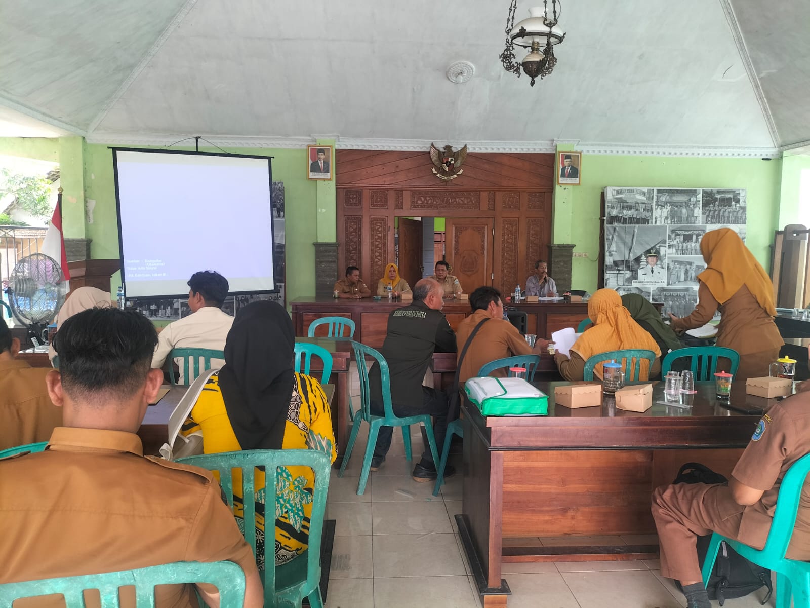 Dinas PMD Kabupaten Lamongan Melakukan Monitoring dan Evaluasi Sebanyak 9 Desa di Kecamatan Bluluk
