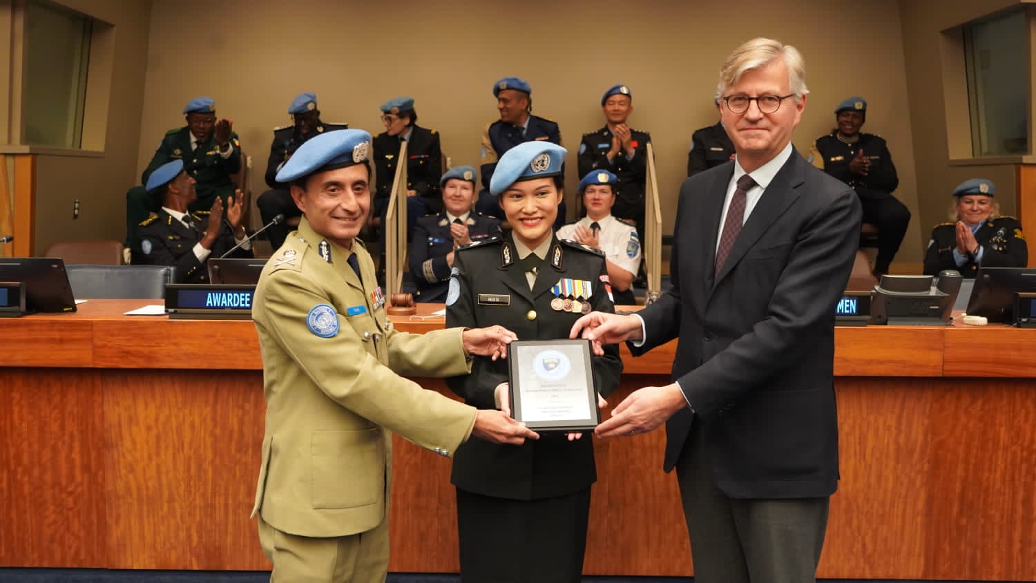 Briptu Renita Rismayanti Terima Penghargaan PBB dan Ucapkan Terima Kasih Pak Kapolri