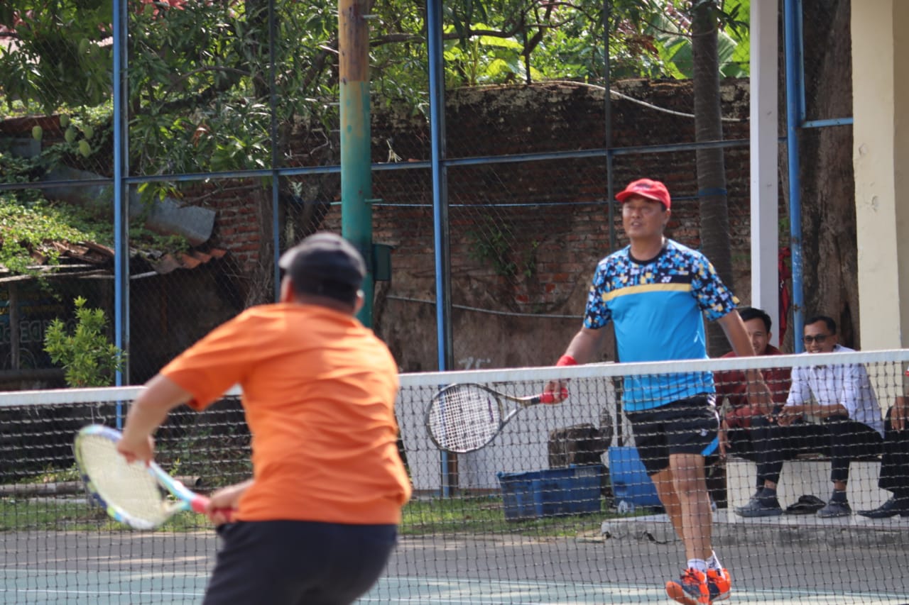 Pertandingan Tenis Lapangan Semarakkan HUT KORPRI