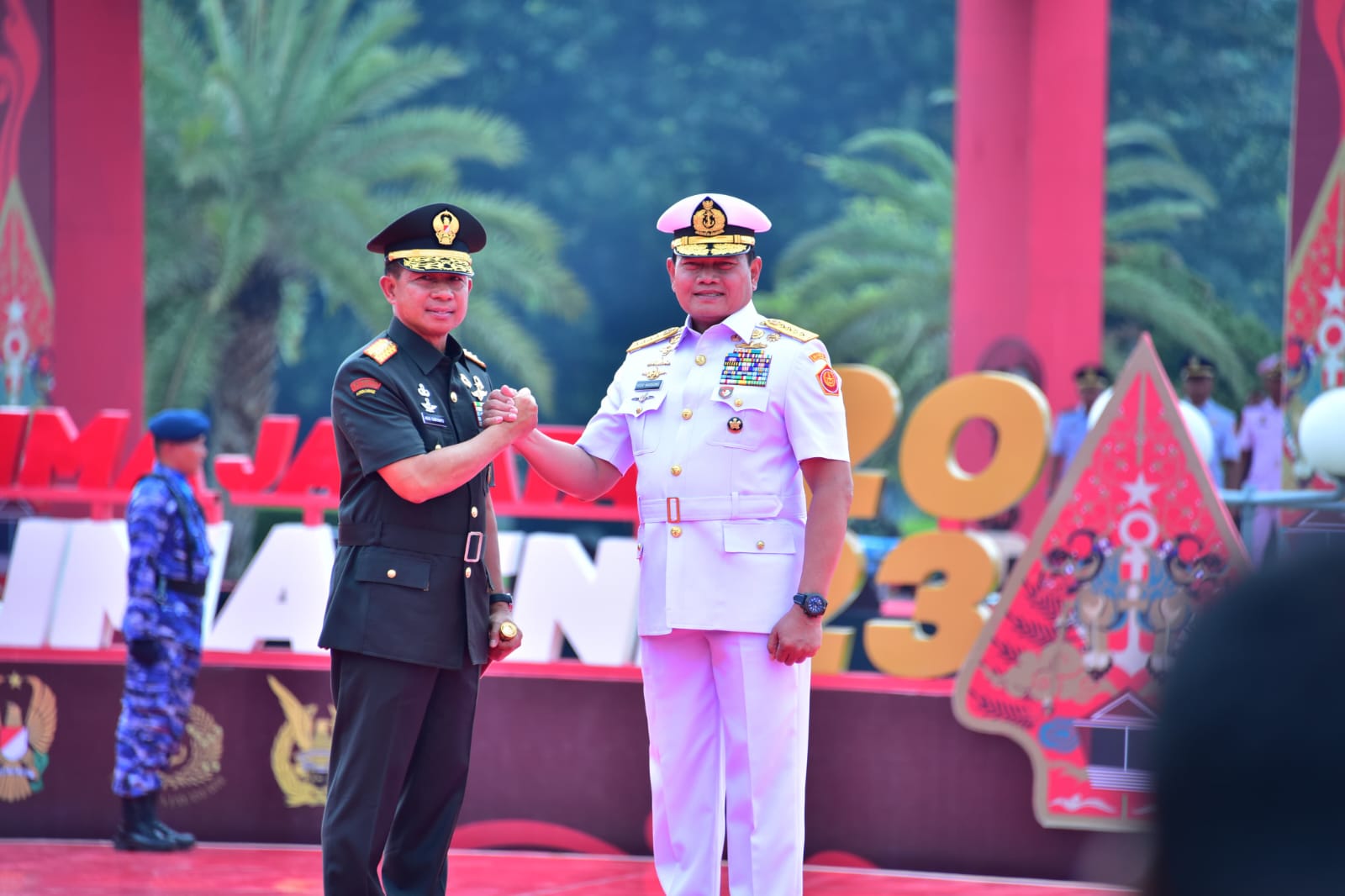 Komandan Puspenerbal Saksikan Sertijab Panglima TNl di Palza Mabes TNl Cilangkap