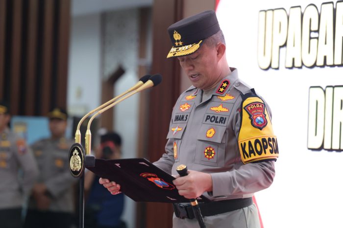 Awali Tugas Kapolda Jatim Lantik Direktur Lalu Lintas Yang Baru