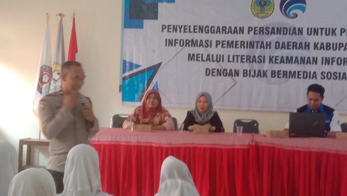 Cegah Bullying Polres Bondowoso Sosialisasikan Literasi Digital kepada Para Pelajar