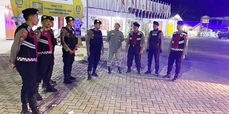Tahapan Pemilu 2024 Polres Situbondo Siagakan Personel Pengamanan di Kantor KPU