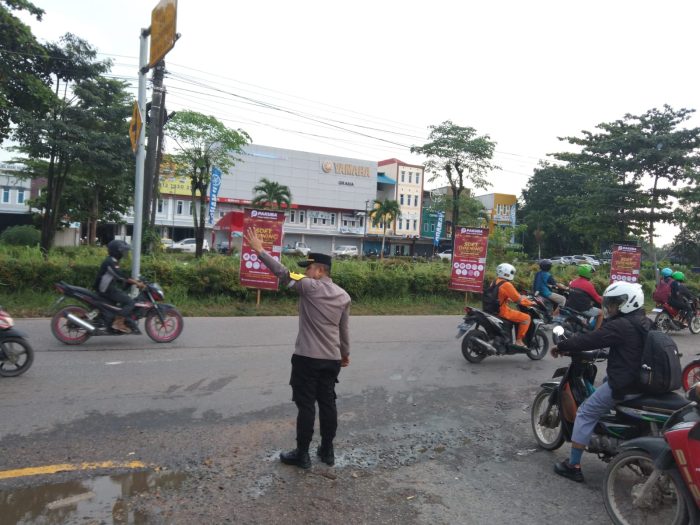 Strong Poin Pagi, Kapolsek Sagulung: Mengurai Kemacetan & Mencegah Terjadinya Kejahatan Jalanan C3
