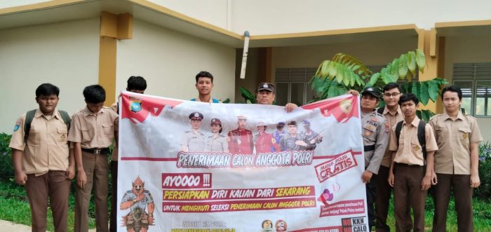 Polsek Bengkong Beri Sosialisasi Penerimaan Anggota Polri di SMA Negeri 25 Tanjung Buntung